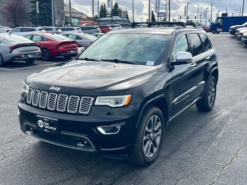 Used 2017 Jeep Grand Cherokee Overland image 3