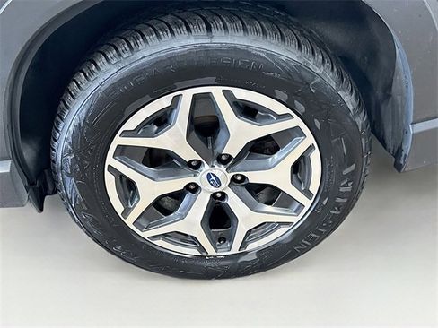 Used 2021 Subaru Forester Premium image 10