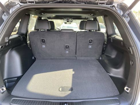 New 2026 Jeep Grand Cherokee Altitude image 6