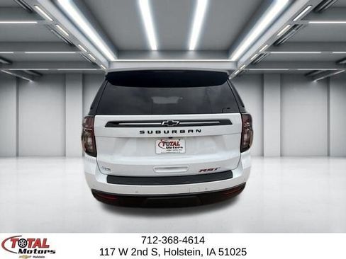 Used 2023 Chevrolet Suburban RST AWD/4WD image 7