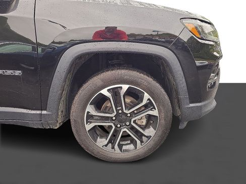 Used 2022 Jeep Compass Limited image 2