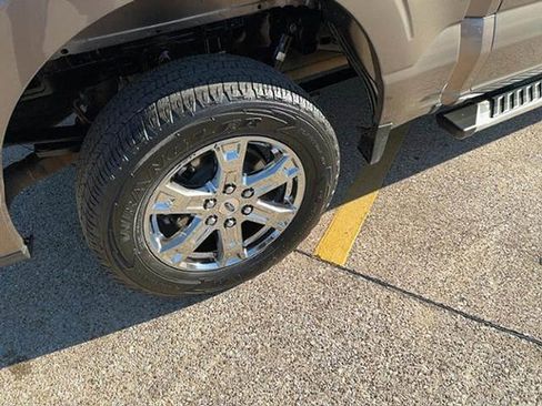 Used 2022 Ford F150 XLT w/ Equipment Group 301A Mid image 11