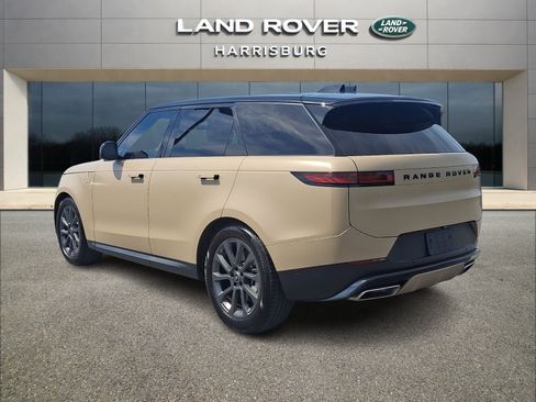 Used 2025 Land Rover Range Rover Sport AWD/4WD image 3