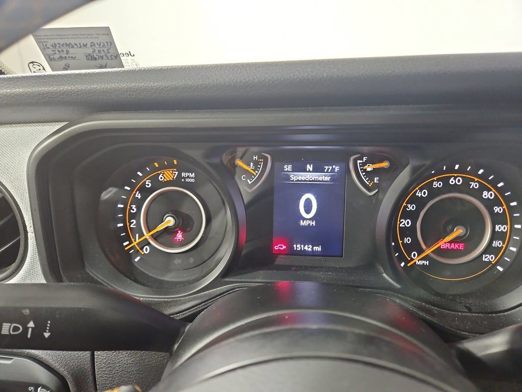 Used 2025 Jeep Wrangler Sport AWD/4WD image 16