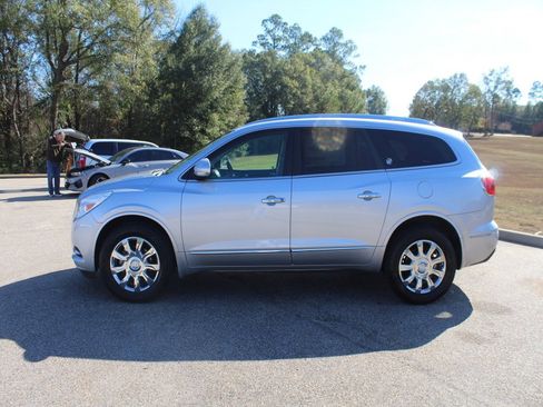 Used 2017 Buick Enclave Premium image 12