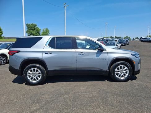 Used 2023 Chevrolet Traverse LS w/ LPO, Floor Liner Package AWD/4WD image 8