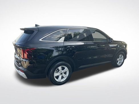 Used 2025 Kia Sorento LX FWD image 45