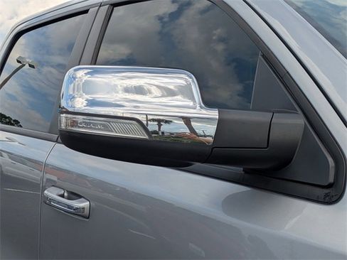 Used 2019 RAM 1500 Laramie image 10