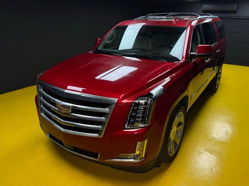 Used 2015 Cadillac Escalade ESV Premium image 57
