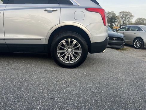 Used 2019 Cadillac XT5 Luxury AWD/4WD image 40