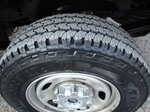 Used 2019 Ford F250 XL w/ Power Equipment Group image 9