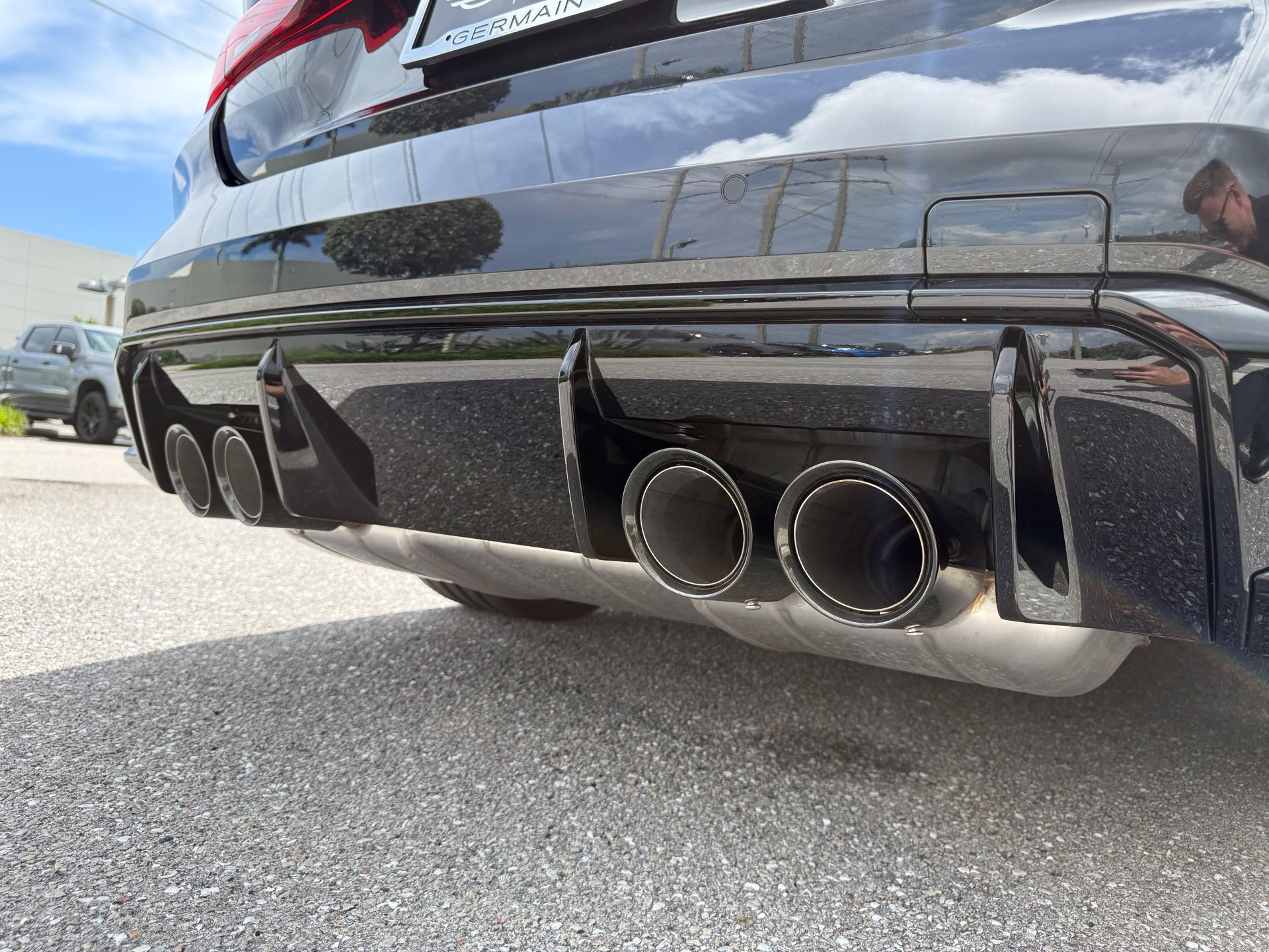 Used 2027 BMW M4 Competition RWD image 19