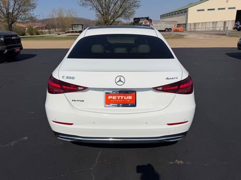 Used 2025 Mercedes-Benz C 300 4MATIC Sedan image 4