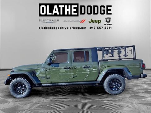 Used 2022 Jeep Gladiator Willys image 19