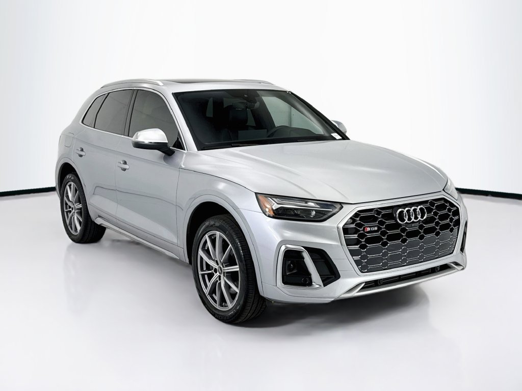 Certified 2023 Audi SQ5 Premium Plus w/ Premium Plus Package AWD/4WD image 3