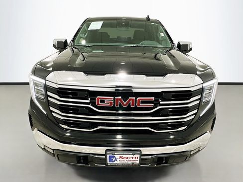 Used 2024 GMC Sierra 1500 SLT w/ X31 Off-Road Package AWD/4WD image 2