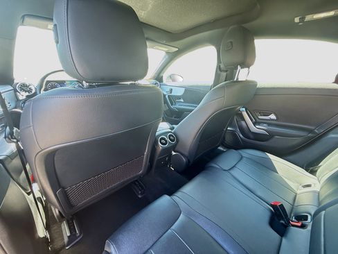 Used 2025 Mercedes-Benz CLA 250 image 24