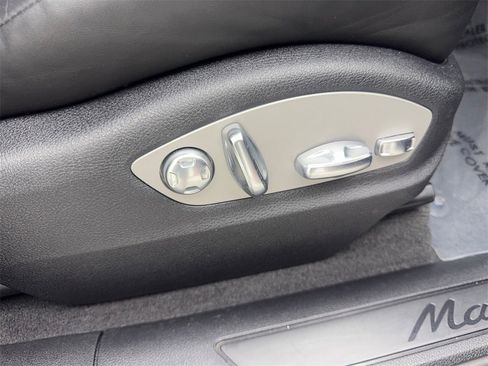 Used 2023 Porsche Macan image 45