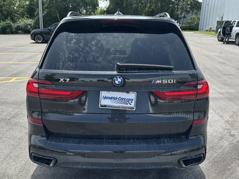 Used 2022 BMW X7 M50i AWD/4WD image 9