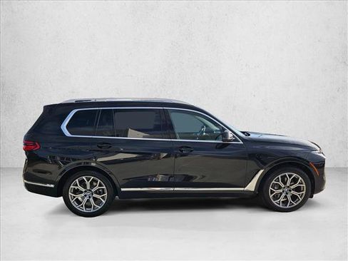 Used 2023 BMW X7 xDrive40i AWD/4WD image 4