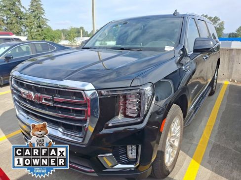 Used 2024 GMC Yukon XL SLT w/ SLT Luxury Package AWD/4WD image 1
