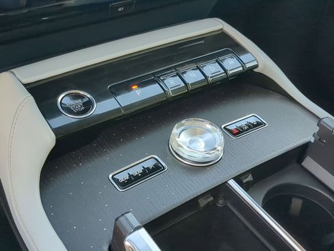 New 2025 Lincoln Navigator L Black Label w/ Black Label Special Edition image 19