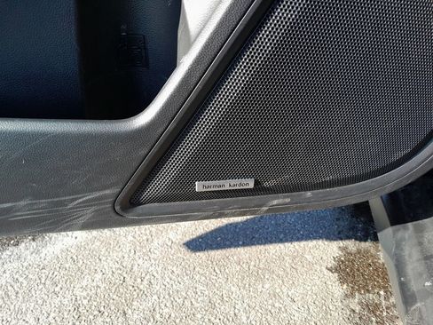 Used 2024 Subaru Outback Limited image 11