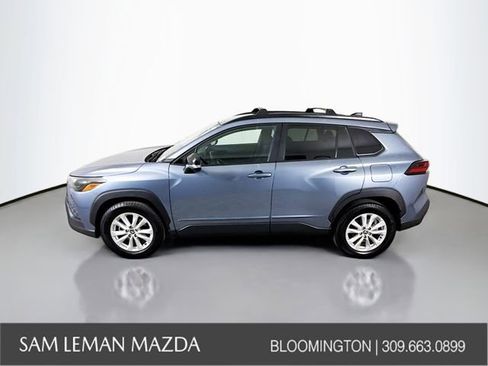 Used 2026 Toyota Corolla Cross LE image 4