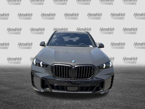 New 2026 BMW X5 xDrive40i w/ M Sport Package AWD/4WD image 3