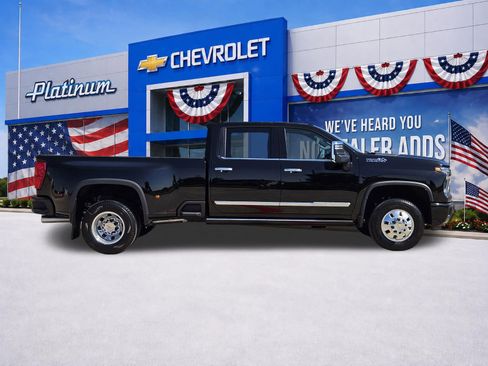 New 2026 Chevrolet Silverado 3500 High Country w/ Technology Package AWD/4WD image 7