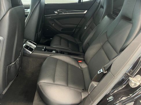 Used 2013 Porsche Panamera 4 image 27