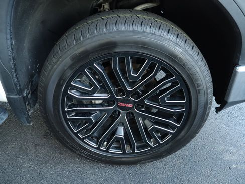 Used 2019 GMC Sierra 1500 SLT w/ SLT Premium Plus Package AWD/4WD image 15
