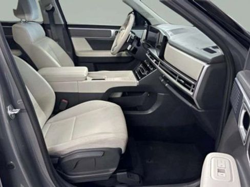 Used 2024 Hyundai Santa Fe SE image 18