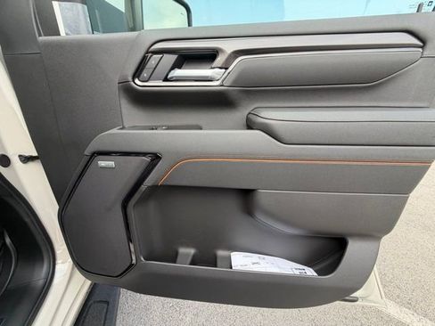 New 2026 GMC Sierra 2500 AT4 w/ AT4 Premium Plus Package AWD/4WD image 33