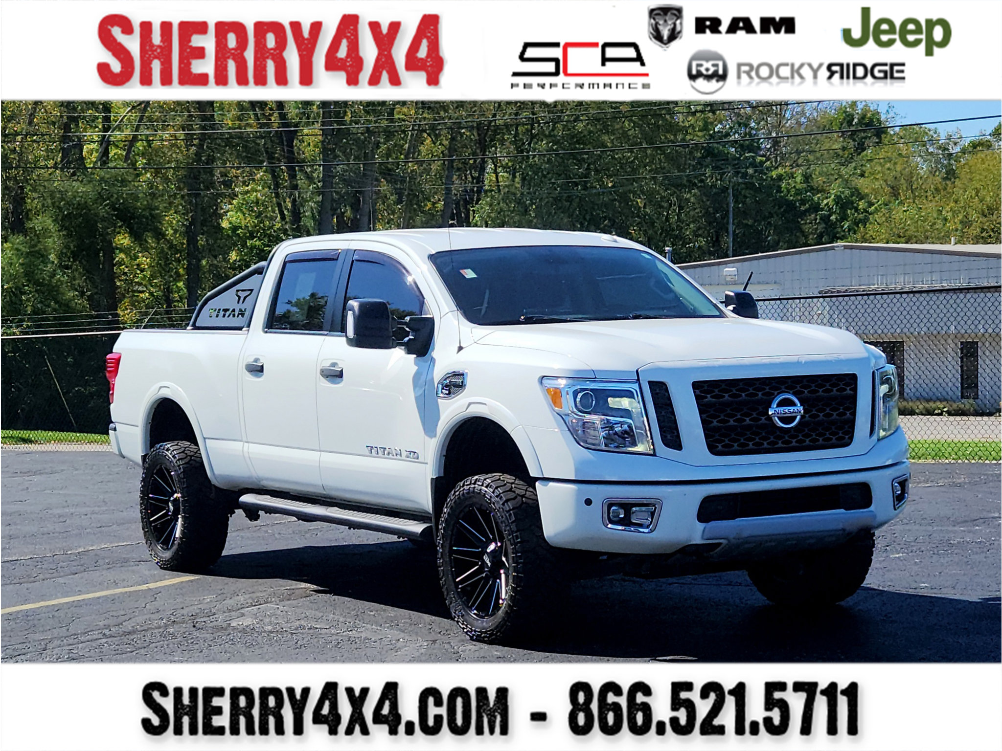Used 2018 Nissan Titan PRO-4X w/ Pro-4x Convenience Package AWD/4WD image 1