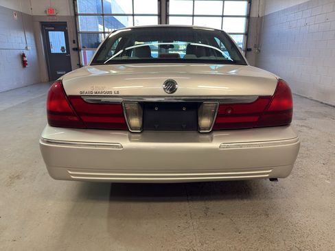 Used 2004 Mercury Grand Marquis LS RWD image 5