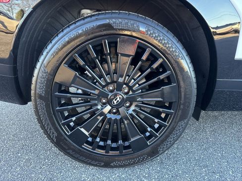 Certified 2025 Hyundai Santa Fe Calligraphy image 9