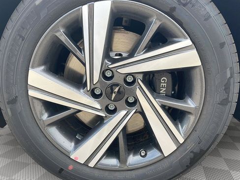 New 2026 Genesis GV70 3.5T Sport Advanced AWD/4WD image 10