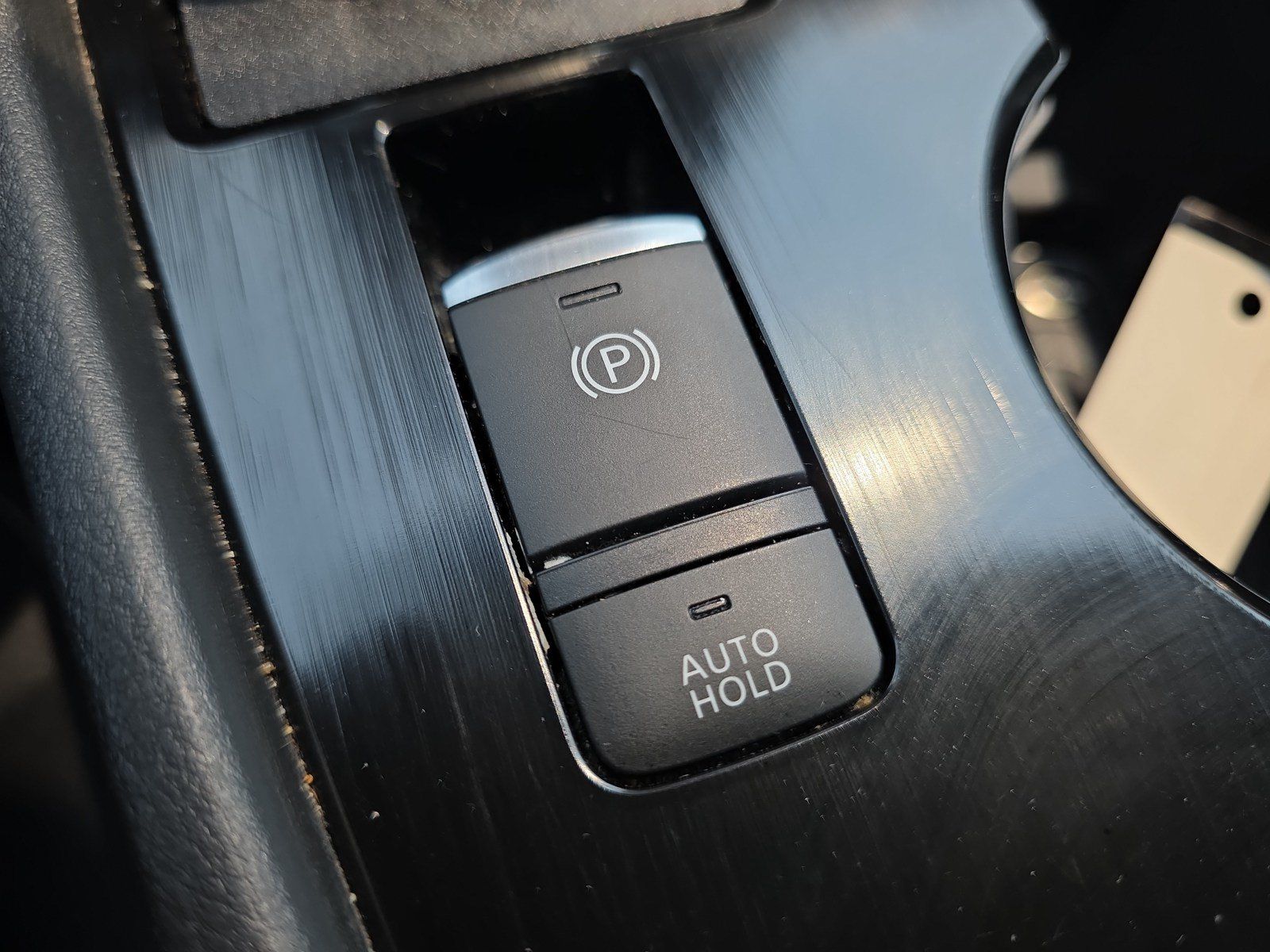 Used 2023 Nissan Rogue S AWD/4WD image 31
