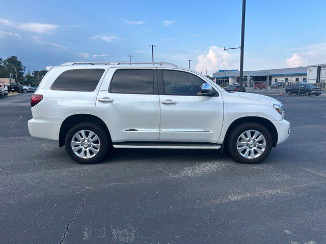 Used 2020 Toyota Sequoia Platinum RWD image 5