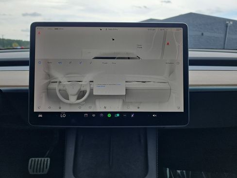 Used 2022 Tesla Model Y Performance image 28