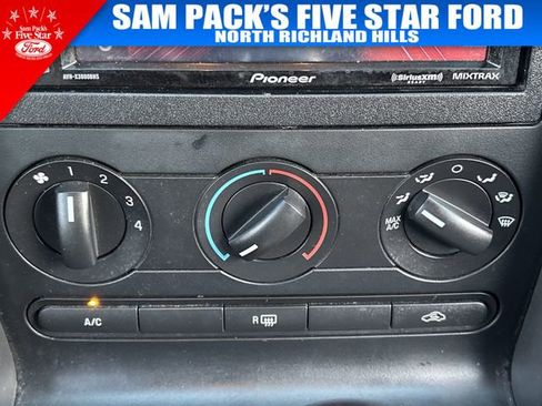 Used 2007 Ford Mustang Deluxe image 27