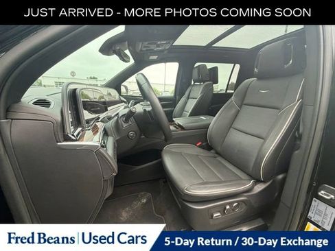Used 2023 Cadillac Escalade ESV Premium Luxury w/ LPO, Floor Liner Package AWD/4WD image 12