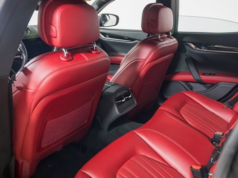 Used 2022 Maserati Ghibli Modena Q4 image 22