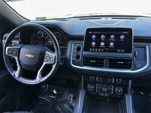 Used 2021 Chevrolet Suburban LT image 19