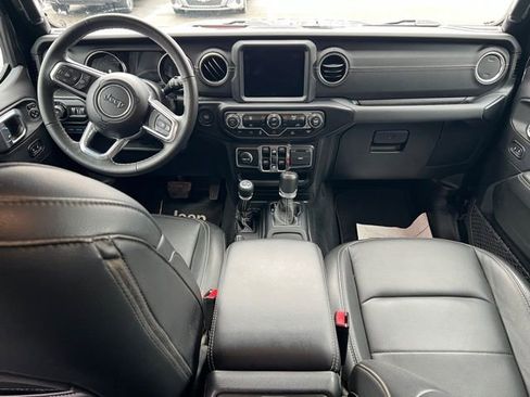 Used 2022 Jeep Wrangler Unlimited Sahara image 14