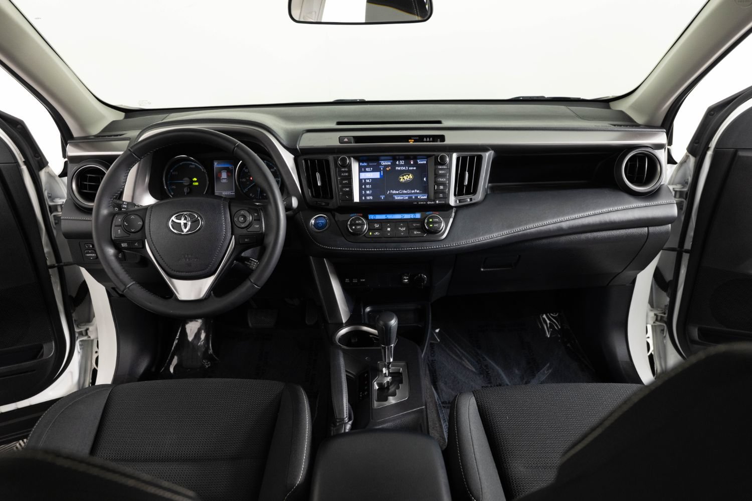 Used 2018 Toyota RAV4 XLE w/ Carpet Mat Package AWD/4WD image 35