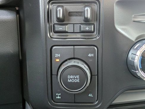 New 2026 Ford F350 Lariat w/ Black Appearance Package image 36