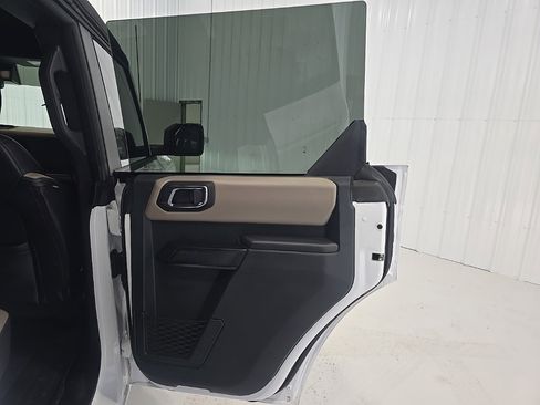 Used 2024 Ford Bronco Wildtrak image 23