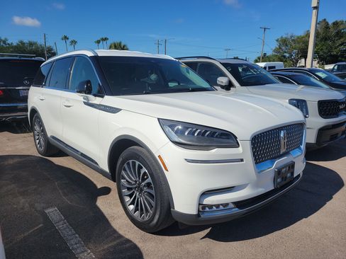 Used 2020 Lincoln Aviator Reserve RWD image 2